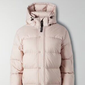 TNA Super Puff in matte rose cloud pink, XL